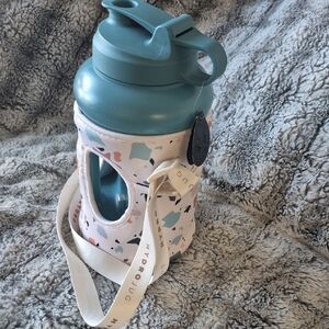 Hydrojug 🖤 Teal Water Bottle with Abstract Sleeve